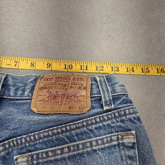Vintage Levi 501 jeans - Picture 6 of 9